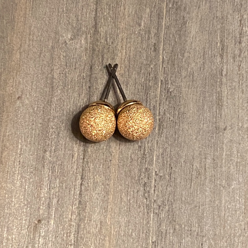 Earring bundle! 3 pair of adorable stud earrings.